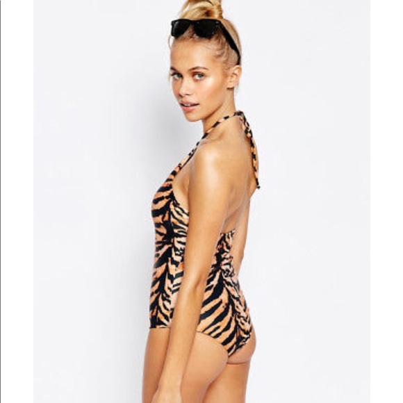 🆕 BEACH RIOT TIGRIS SWIMSUIT TIGRA - Picture 8 of 8